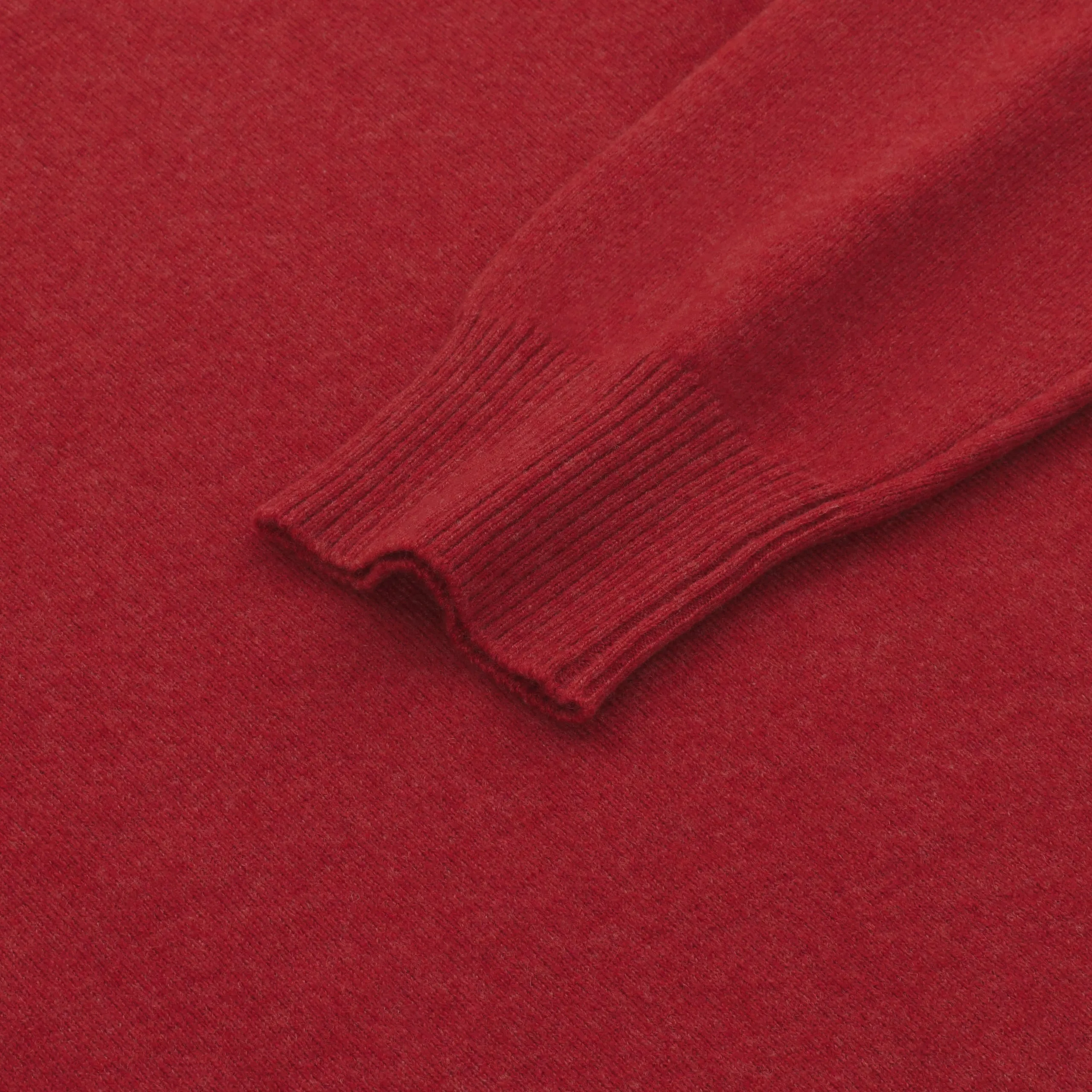 Cashmere Crew-Neck Pullover in Hibiscus Red