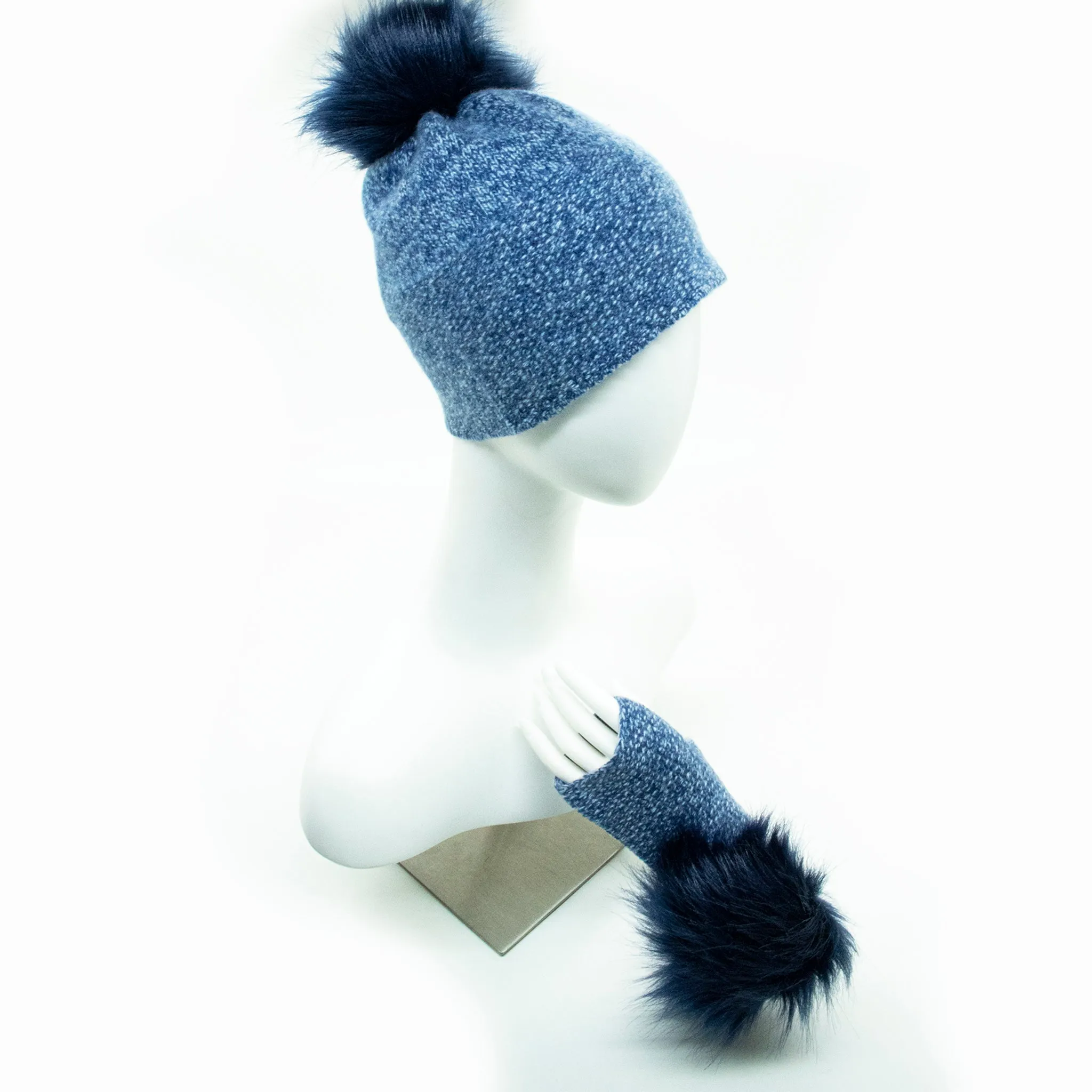 CASHMERE TWEED HAT WITH POM POM