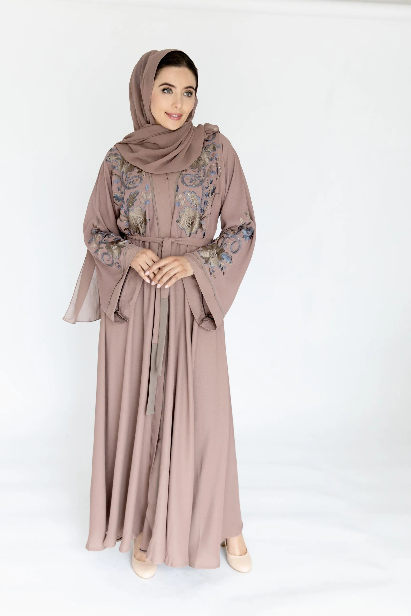 Layla Taupe Abaya